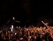 Γιάννης Πλούταρχος – Γιώργος Κακοσαίος – Κατερίνα: Όλο το Κατράκειο Θέατρο μια αγκαλιά στη μοναδική τους συναυλία