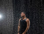 Γιώργος Κακοσαίος | Με sexy dark διάθεση στο νέο του video clip «Ούτε εχθροί ούτε φίλοι»